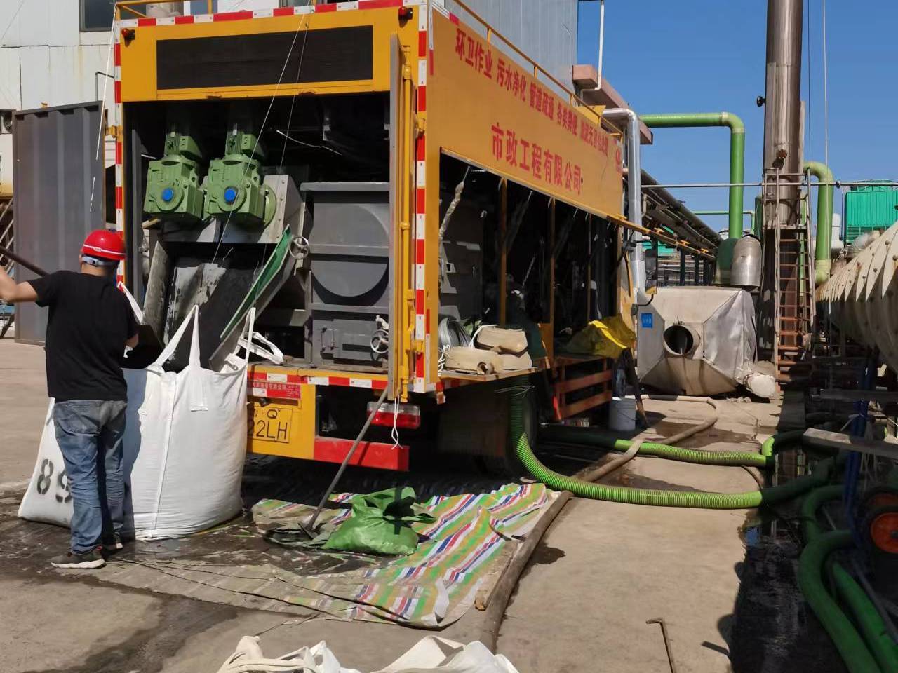 上杭淤泥压干处理